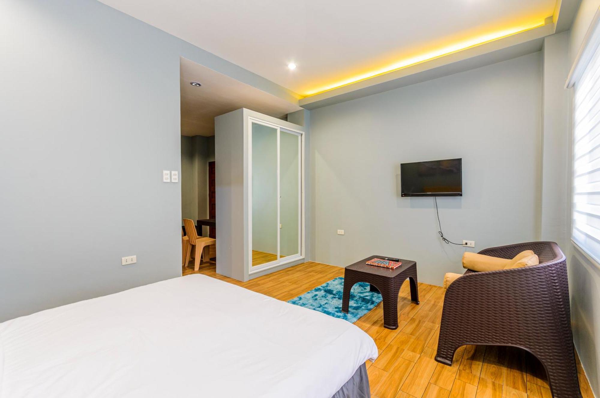 Casa Alberto Of Calapan Town Center Exterior foto